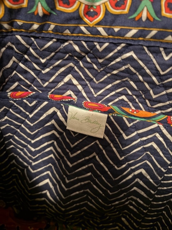 Vera Bradley Large Tote - Picture 9 of 9